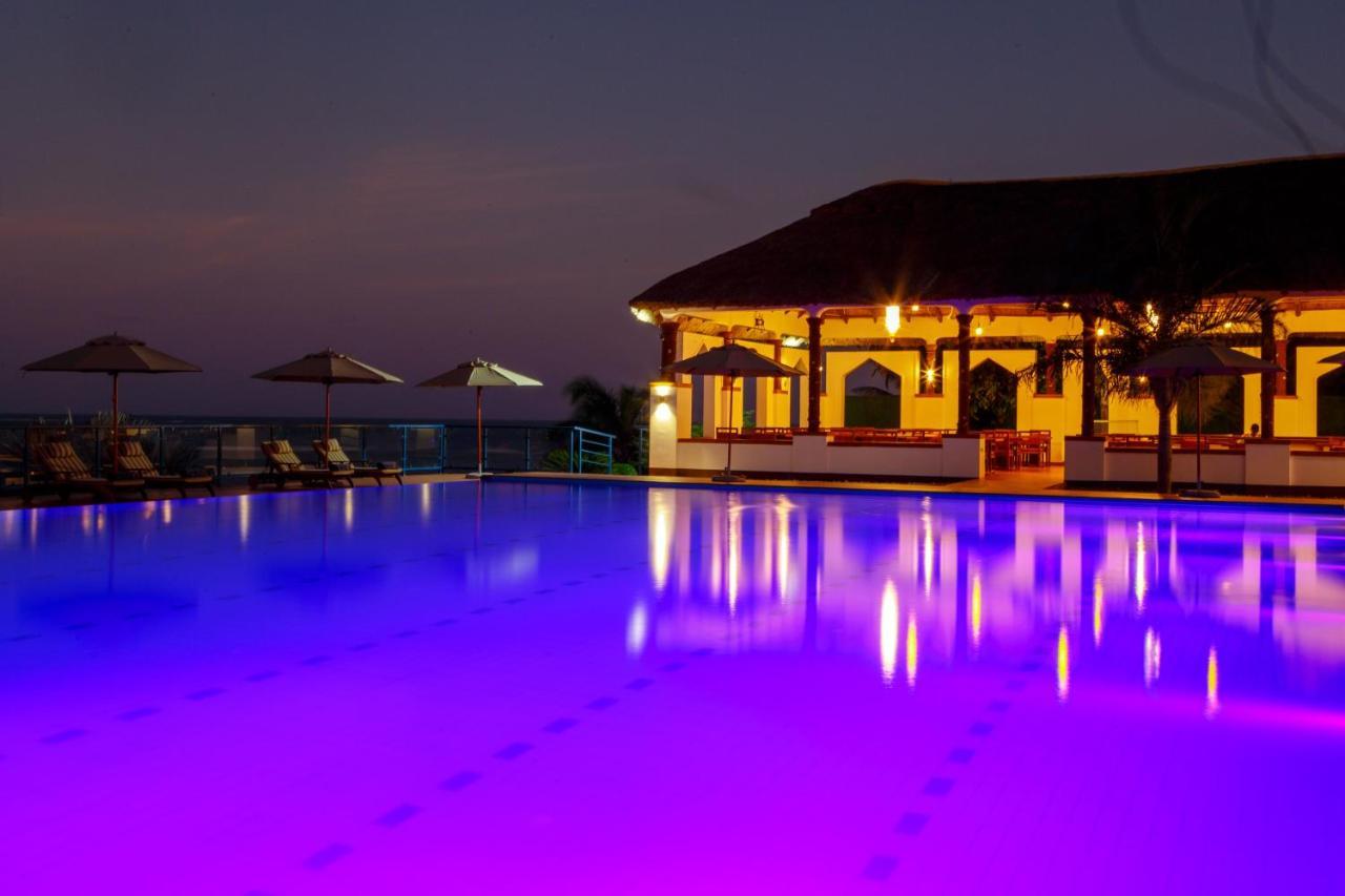 Aya Sophia Villa Garden Hotel Dar es Salaam Buitenkant foto