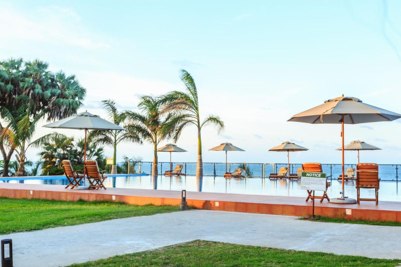 Aya Sophia Villa Garden Hotel Dar es Salaam Buitenkant foto