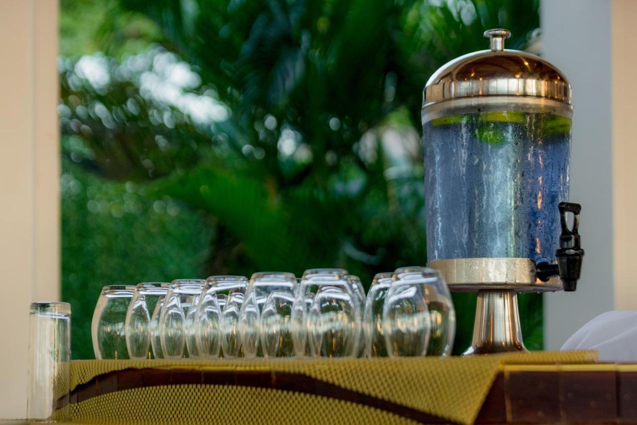 Aya Sophia Villa Garden Hotel Dar es Salaam Buitenkant foto