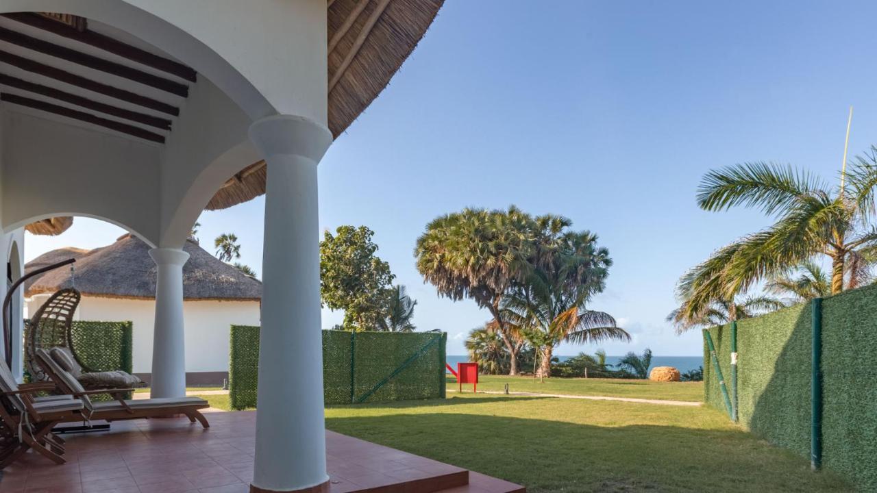 Aya Sophia Villa Garden Hotel Dar es Salaam Buitenkant foto
