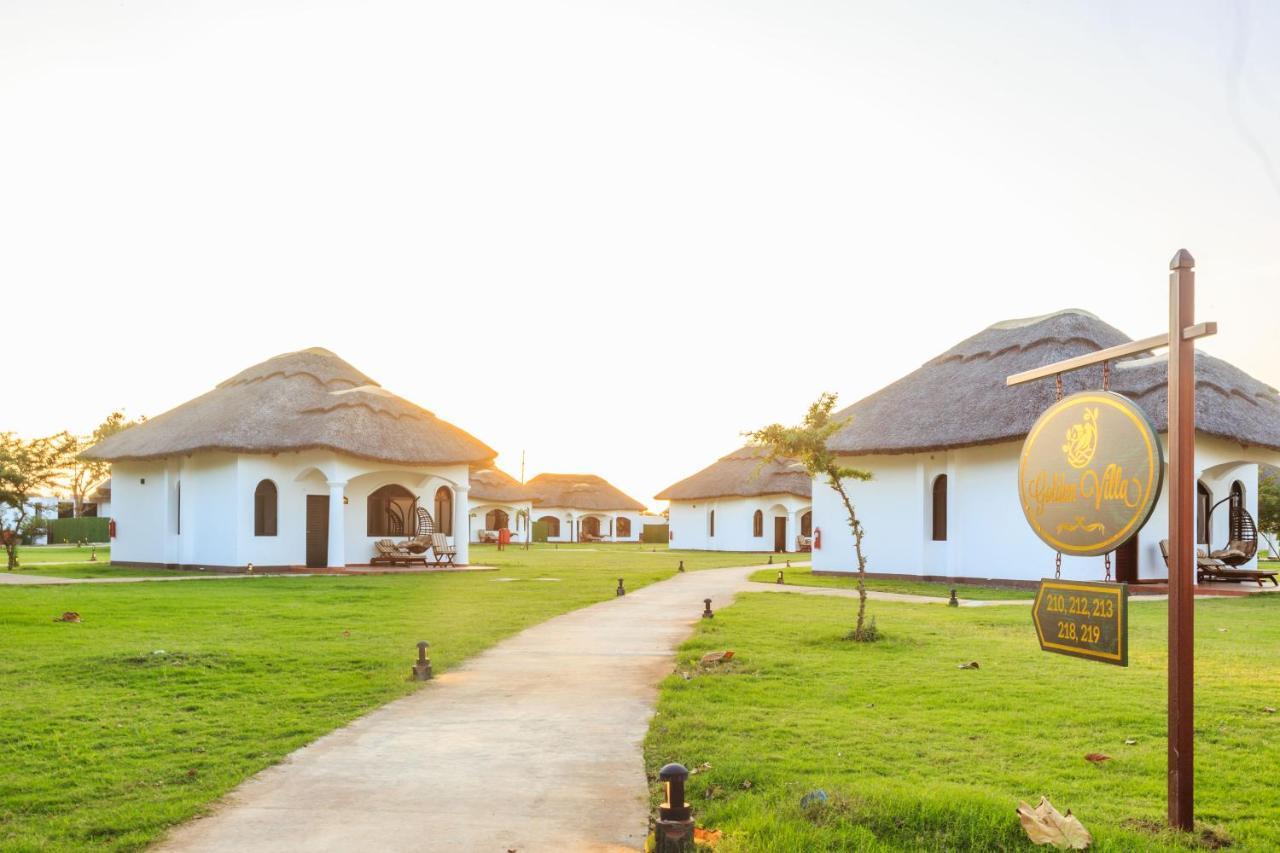 Aya Sophia Villa Garden Hotel Dar es Salaam Buitenkant foto